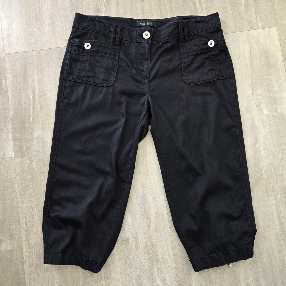 White House Black Market Black Capris with Button Detail